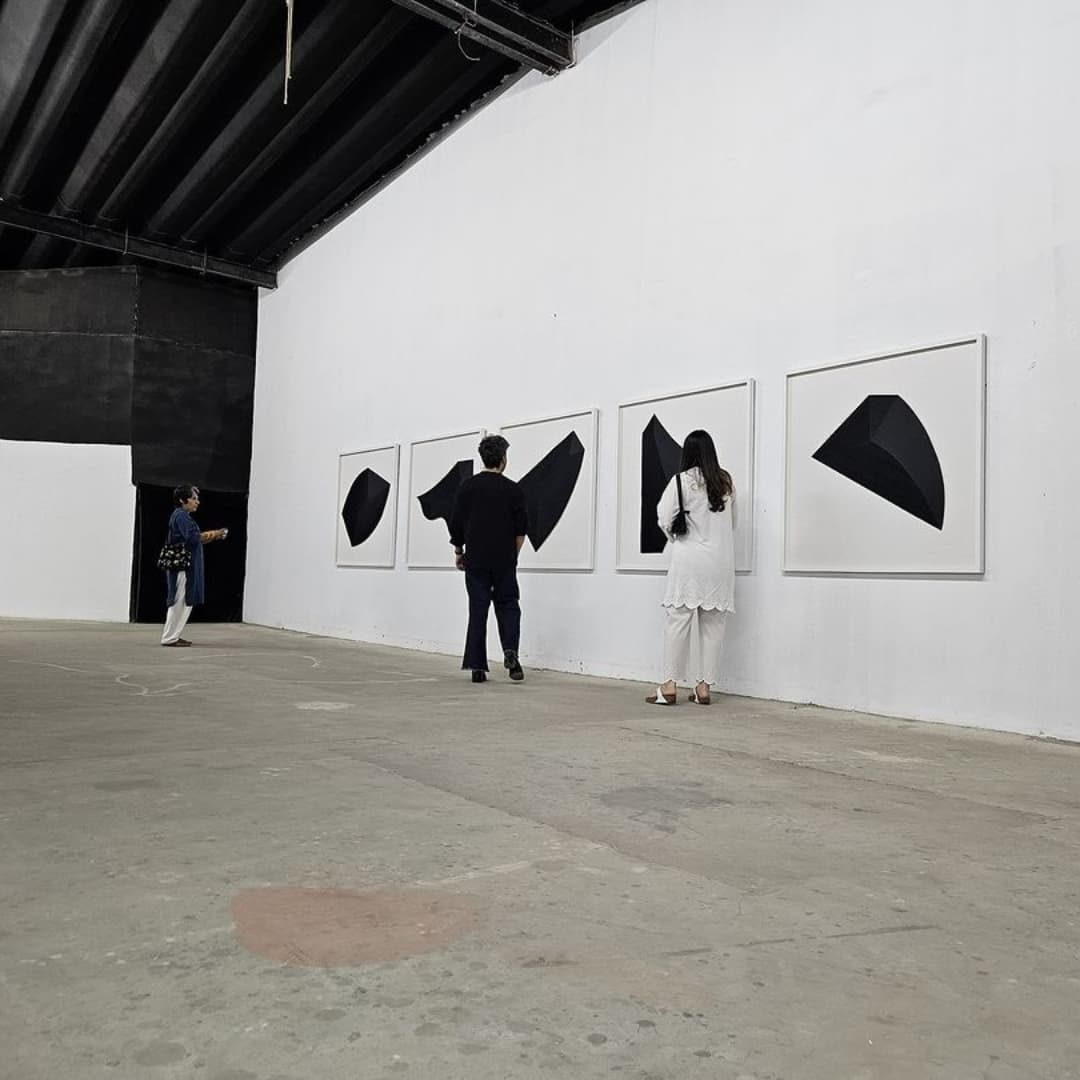 Installation shots from the show “Forms in Flow” @sanat_initiative. Exhibition remains open till 21st November. — image 8
