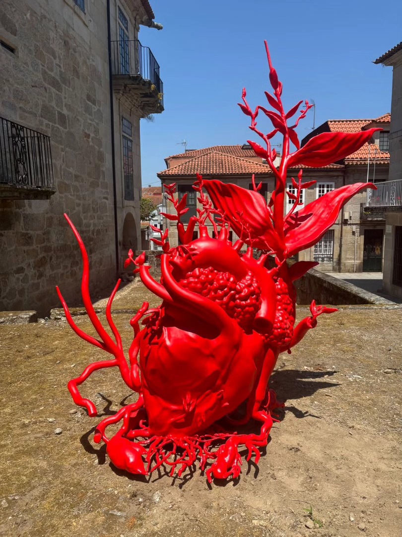 Sabrina Amrani is pleased to announce that Wardha Shabbir participates in the 32nd edition of La Bienal de Arte de.... Image: 'The Resilient' (2025) by Wardha Shabbir.