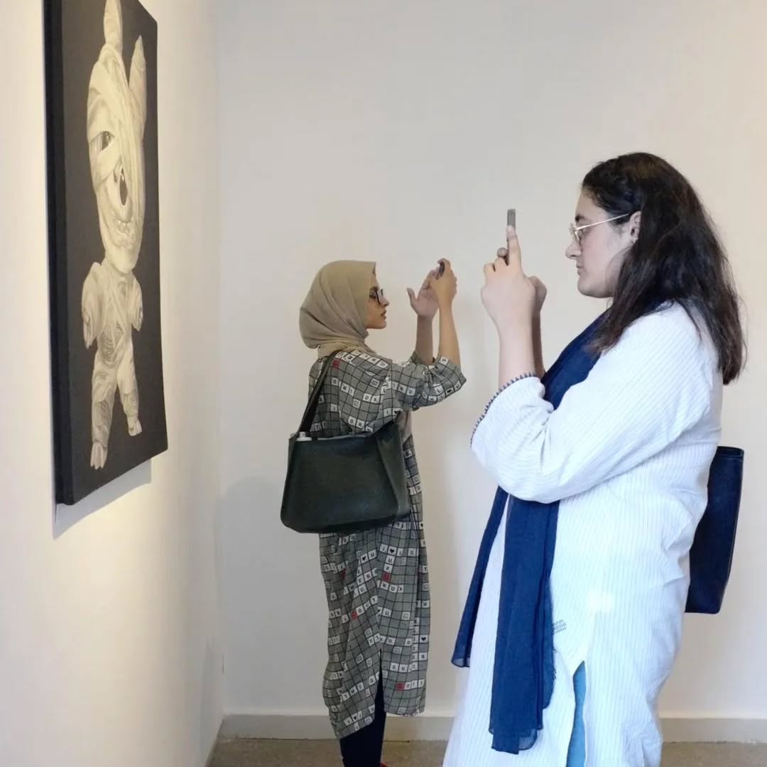 The opening of Adeel uz Zafar’s solo exhibition , Overrated Underrated at Canvas Gallery. — image 4
